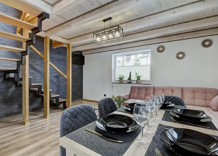 Rynek Kompleks wypoczynkowy *